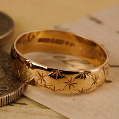 Pre-Owned Vintage 1974 9ct Gold 5mm Patterned Wedding Ring
