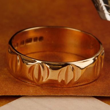 Pre-Owned Vintage 9ct Gold Patterned 5mm Wedding Ring
