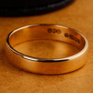 Pre-Owned Vintage 1975 9ct Gold 3mm Plain Wedding Band Ring
