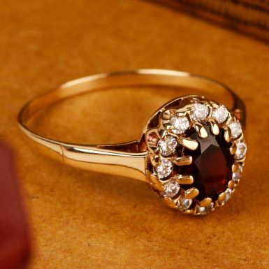 Pre-Owned Vintage 1987 9ct Garnet & Cubic Zirconia Cluster Ring