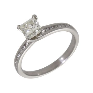 Pre-Owned 18ct Gold 0.93ct Diamond Solitaire & Shoulders Ring