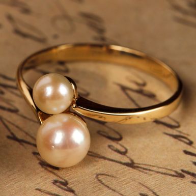 Pre-Owned Vintage 1986 9ct Yellow Gold 2 Stone Pearl Twist Ring