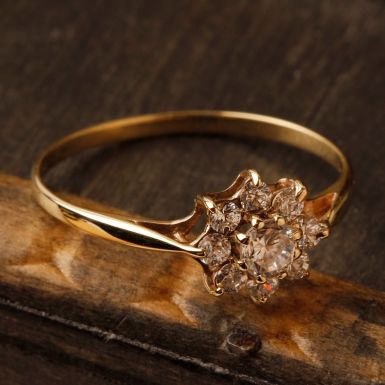 Pre-Owned Vintage 1985 9ct Gold Cubic Zirconia Cluster Ring