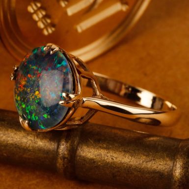 Pre-Owned Vintage 1976 9ct Gold Opal Doublet Solitaire Ring