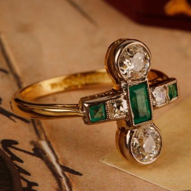 Pre-Owned Vintage 1975 18ct Gold Emerald & Diamond Dress Ring