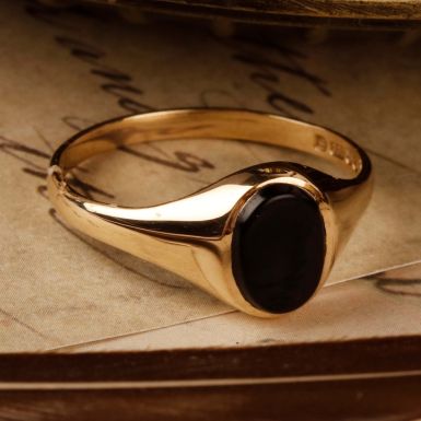 Pre-Owned Vintage 1984 9ct Yellow Gold Onyx Signet Ring