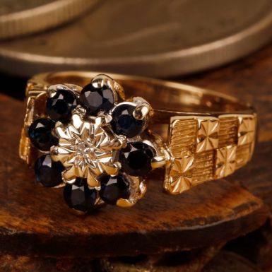 Pre-Owned Vintage 1978 9ct Sapphire & Diamond Cluster Ring