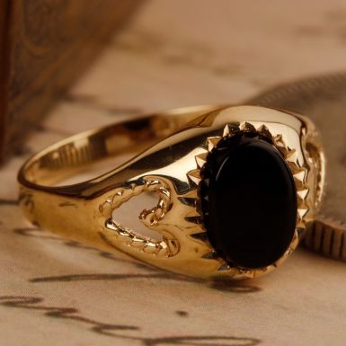 Pre-Owned Vintage 1988 9ct Yellow Gold Onyx Signet Style Ring