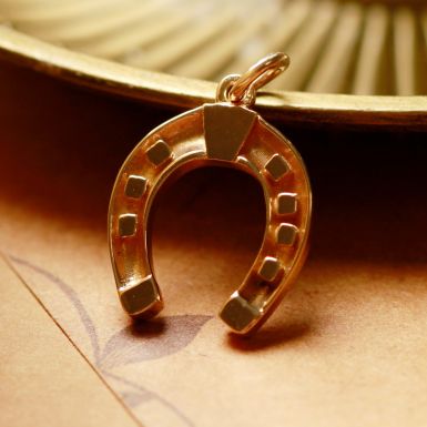 Pre-Owned Vintage 1972 9ct Yellow Gold Horseshoe Charm