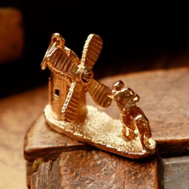 Pre-Owned Vintage 1972 9ct Yellow Gold Windmill Charm