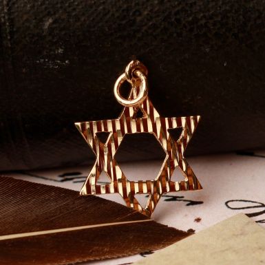 Pre-Owned Vintage 1978 9ct Yellow Gold Star Of David Pendant