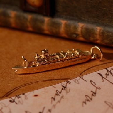 Pre-Owned Vintage 1976 9ct Yellow Gold Ship Charm