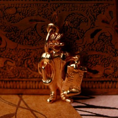 Pre-Owned Vintage 1957 9ct Yellow Gold Town Crier Charm