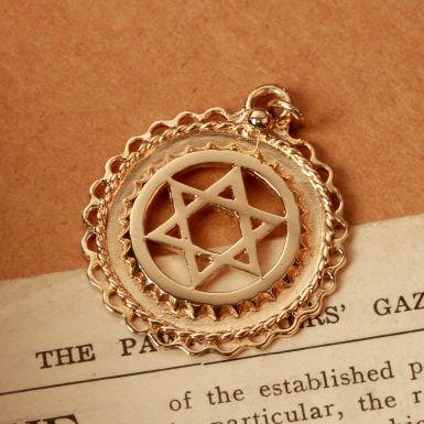 Pre-Owned Vintage 1967 9ct Yellow Gold Star Of David Pendant