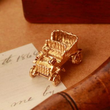 Pre-Owned Vintage 1961 9ct Yellow Gold Car Charm