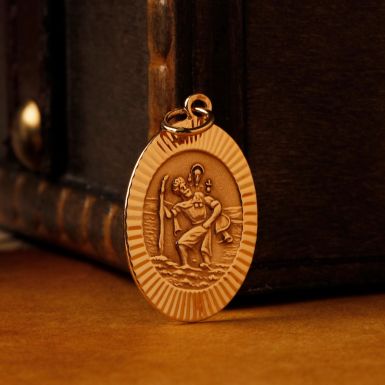 Pre-Owned Vintage 1975 9ct Gold Oval St.Christopher Pendant
