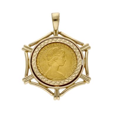 Pre-Owned 1982 Half Sovereign Coin In 9ct Gold Pendant Mount