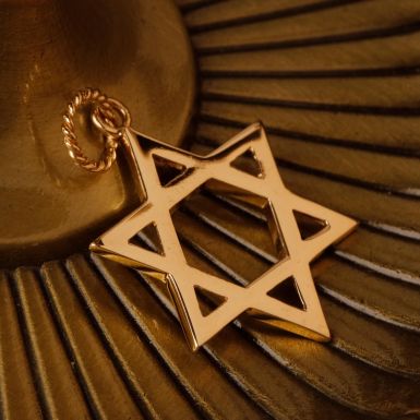 Pre-Owned Vintage 1983 9ct Gold Plain Star of David Pendant