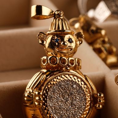Pre-Owned 9ct Yellow Gold Cubic Zirconia Spinner Clown Pendant