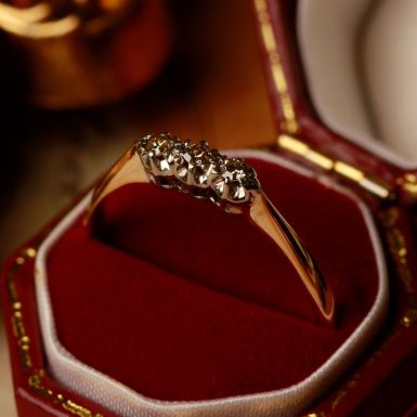 Pre-Owned Vintage Diamond Trilogy Ring