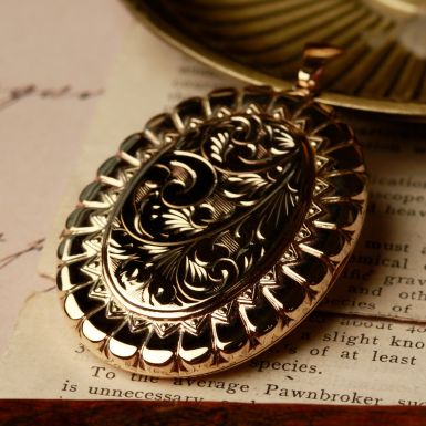Pre-Owned Vintage 1974 9ct Gold Large Oval Locket Pendant