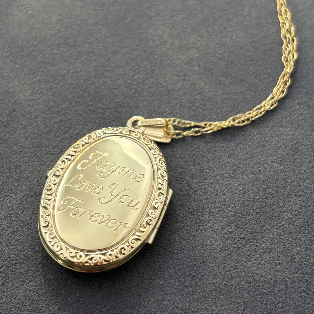 EngraviedPendant-2