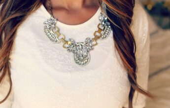How do we define luxury jewellery?