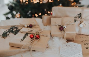 The Ultimate Guide to Choosing Jewellery Christmas Gifts
