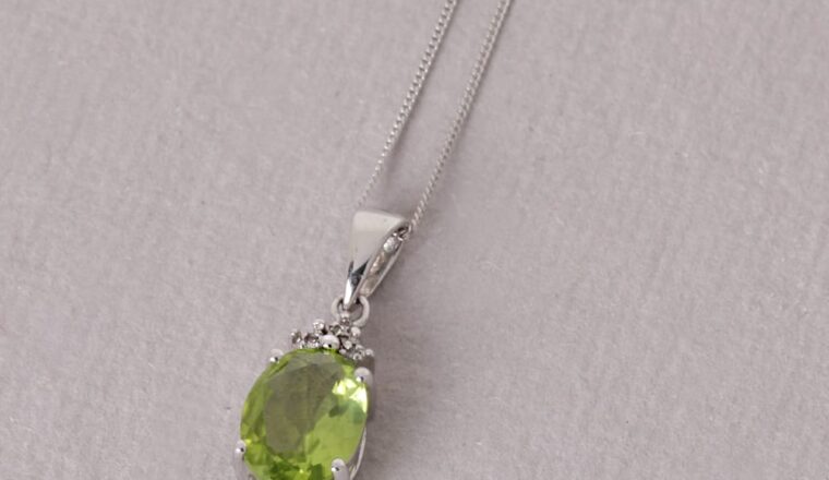 August Birthstone Peridot: The Stone of the Sun