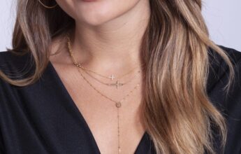 How to Guide: Layering Necklaces